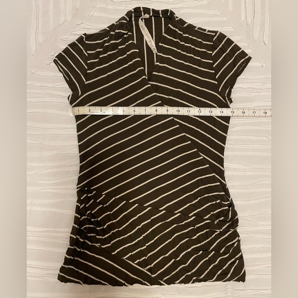 ANTHROPOLOGIE Bailey 44 Top - Picture 7 of 8